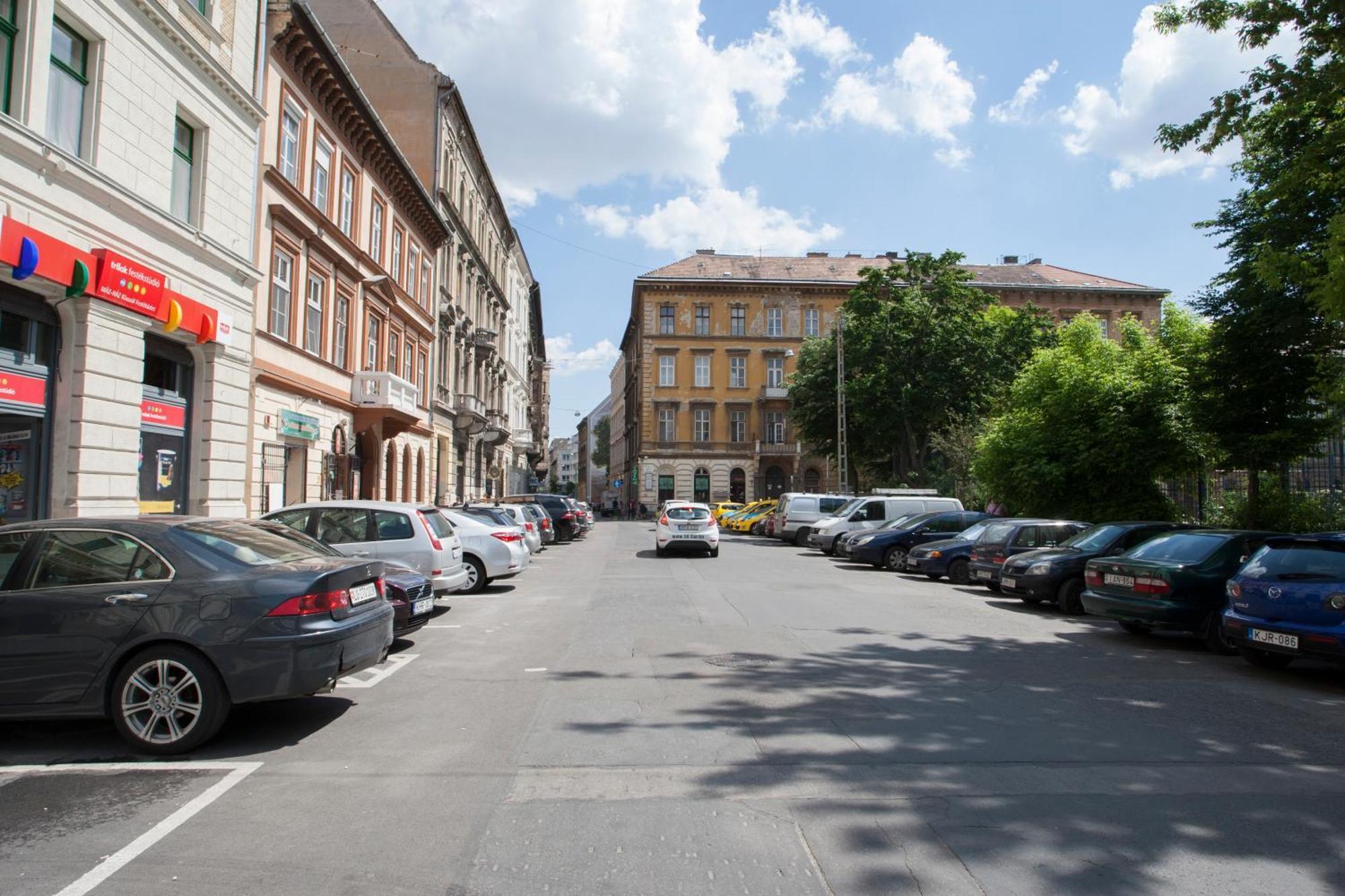 דירות בודפשט Carolyn Apartman In The Old City מראה חיצוני תמונה