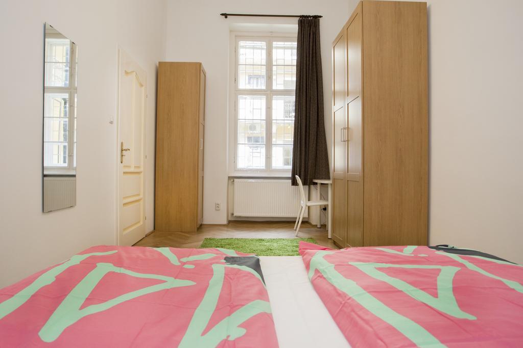 דירות בודפשט Carolyn Apartman In The Old City מראה חיצוני תמונה