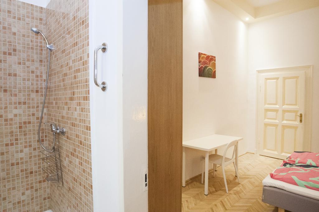 דירות בודפשט Carolyn Apartman In The Old City מראה חיצוני תמונה